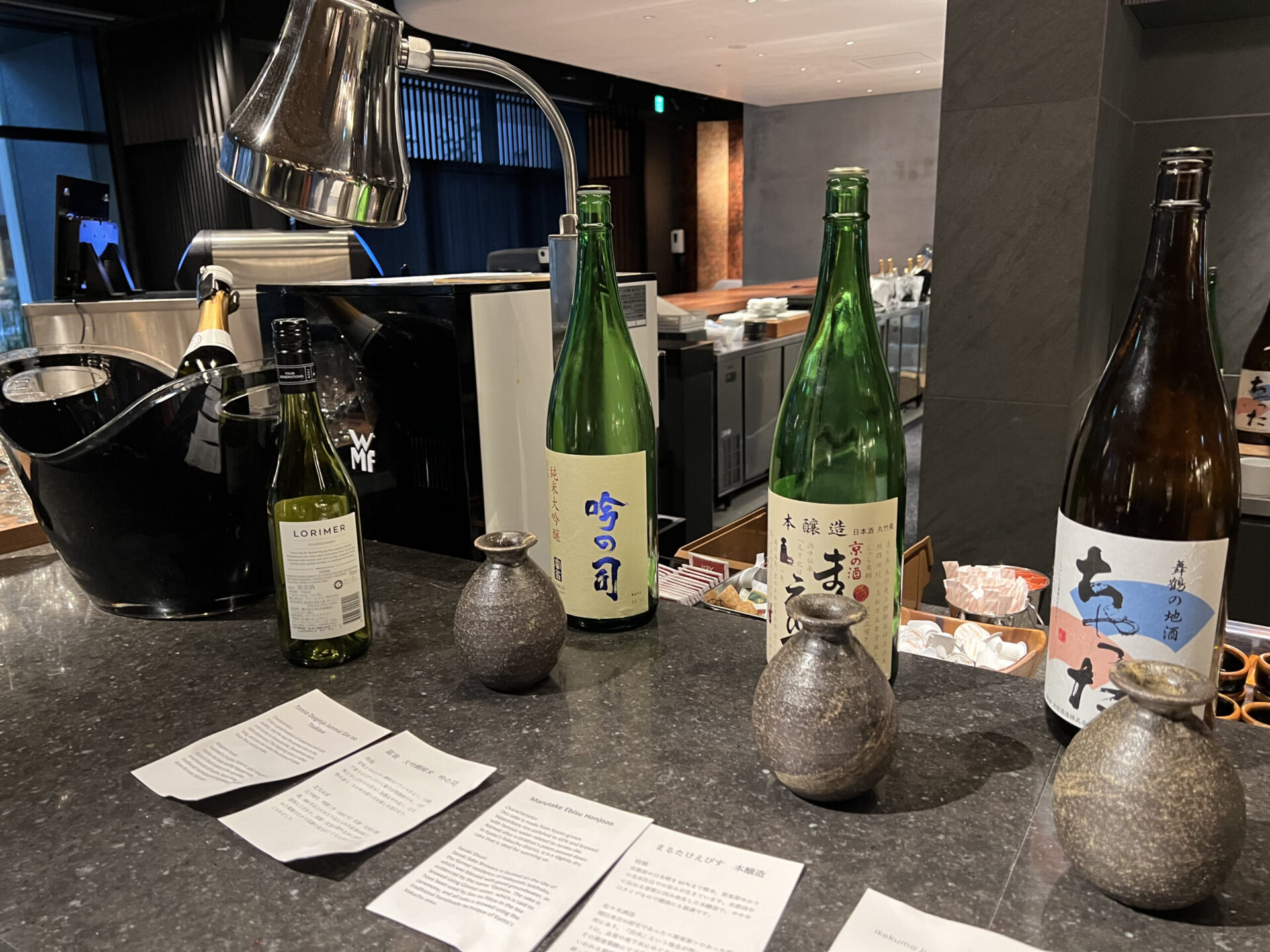 日本酒の利酒も楽しめる