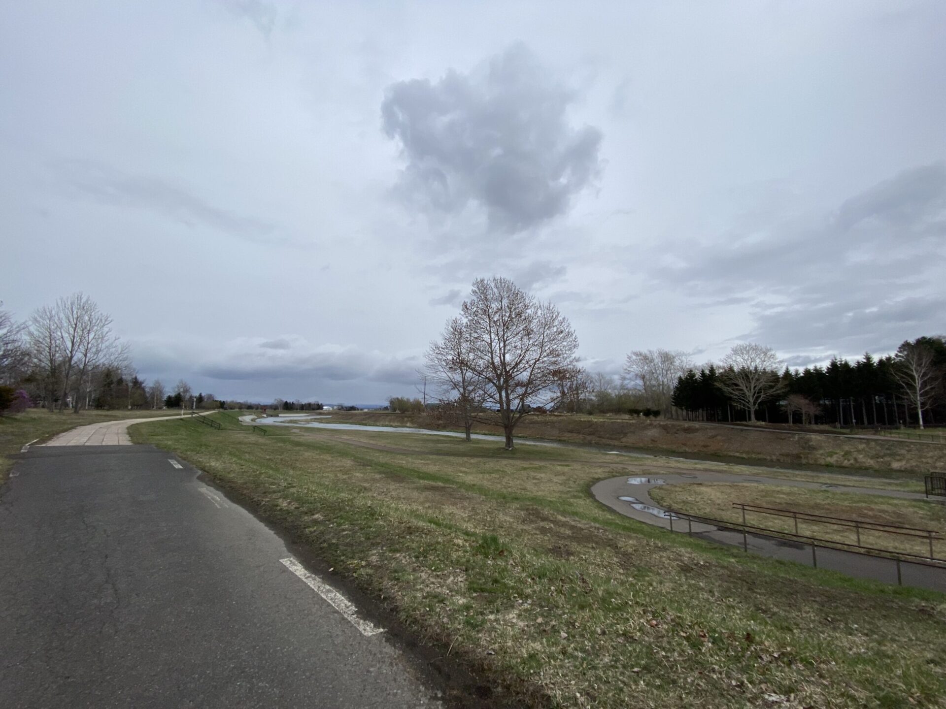 マリオットーえにわーホテルー裏側ー川